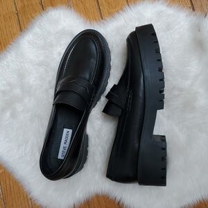 Steve Madden Crew Lug Sole  Leather Loafers .NWOT